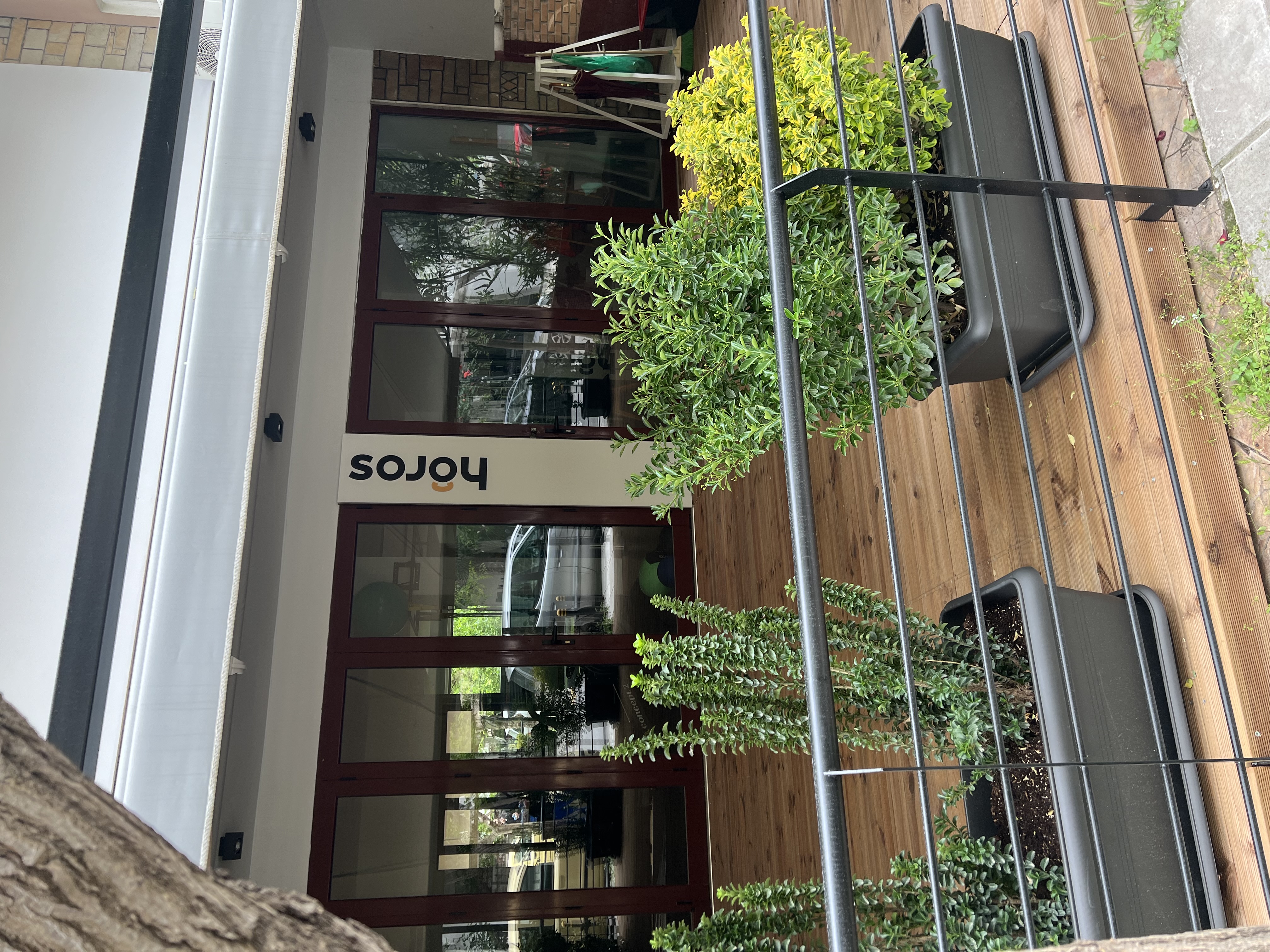 Horos Studio Exterior